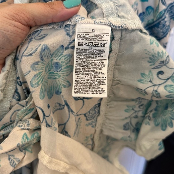 EUC Floral Bohemian Dress in Blue and Cream - Picture 5 of 6